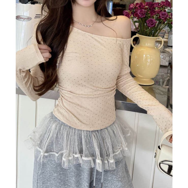 ベージュ | 肩出しtシャツレディース ワンショルダーt長袖肌見せカットソーセクシー タイトト… | SUNSHINE CLOSET