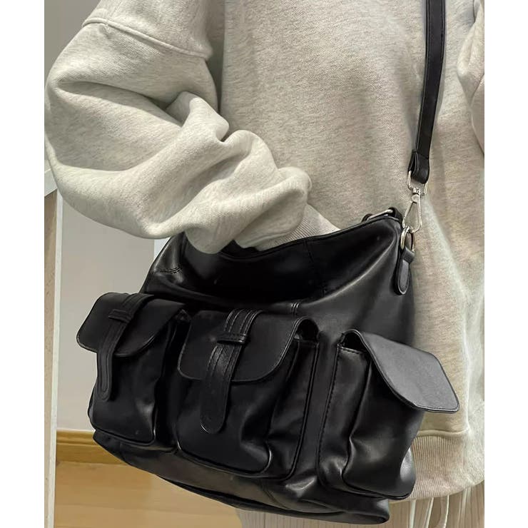 マルチポケットショルダーバッグ 斜めがけ[品番：II000012138