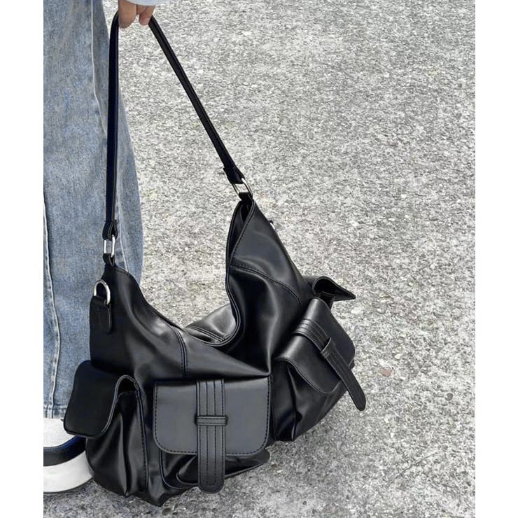 マルチポケットショルダーバッグ 斜めがけ[品番：II000012138