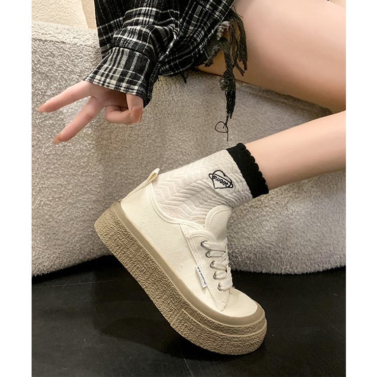   ★ ミニマルな美しさの一足 Lariss スニーカー 厚底スニーカー レディース ローカット靴[品番：II000011853