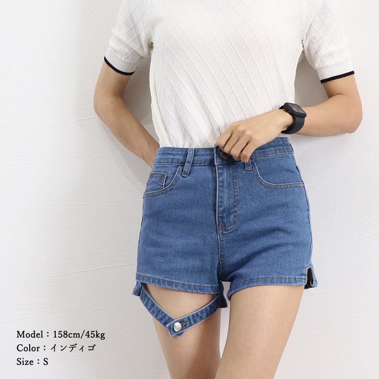 【可愛く夏映え♪】CHANEL ココビーチ デニム ショートパンツ CHANEL(シャネル) ショートパンツ(レディース) - 海外通販のBUYMA