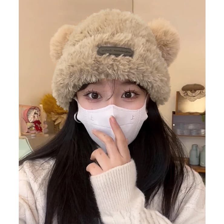 ベージュ