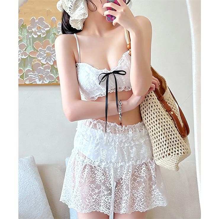 ホワイト | フロントリボンビキニ セクシーショーツ シアーレーススカート付き | SUNSHINE CLOSET