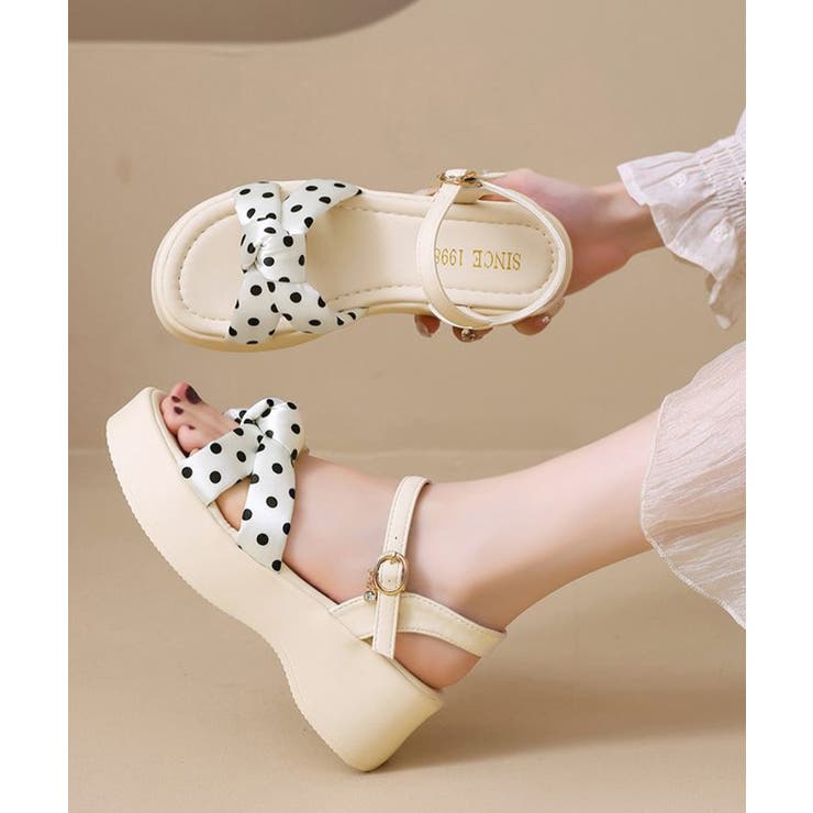 アイボリー | ドット柄サンダル 歩きやすいサマーシューズ 韓国ファッション | SUNSHINE CLOSET