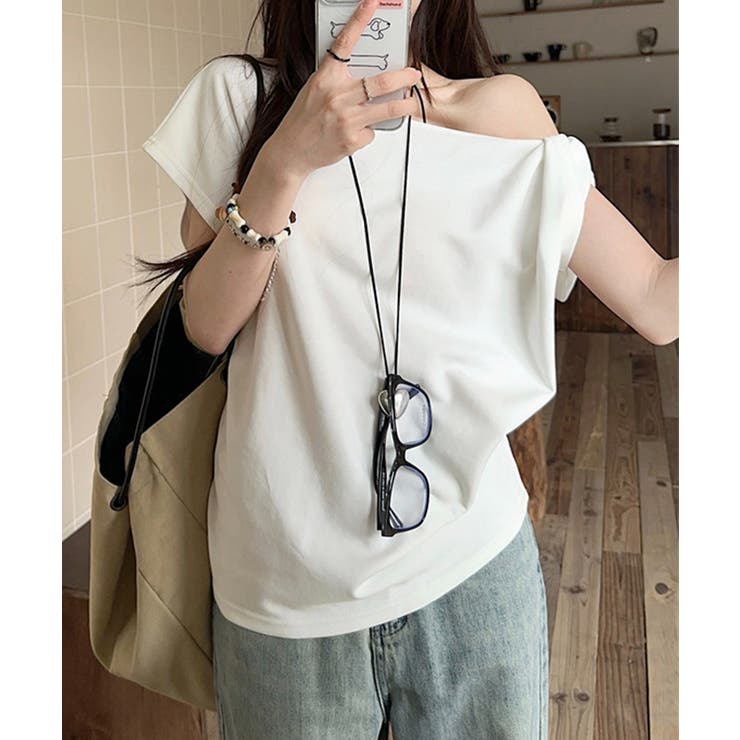 ホワイト | ワンショルトップスレディース 斜め肩デザイントップス サイドギャザーワンショルダ… | SUNSHINE CLOSET