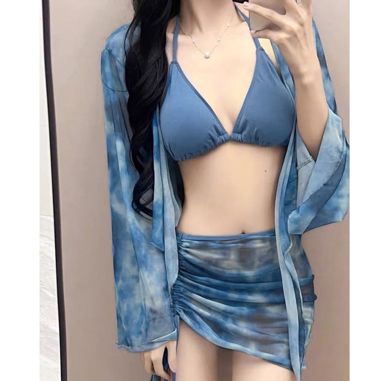 ブルー