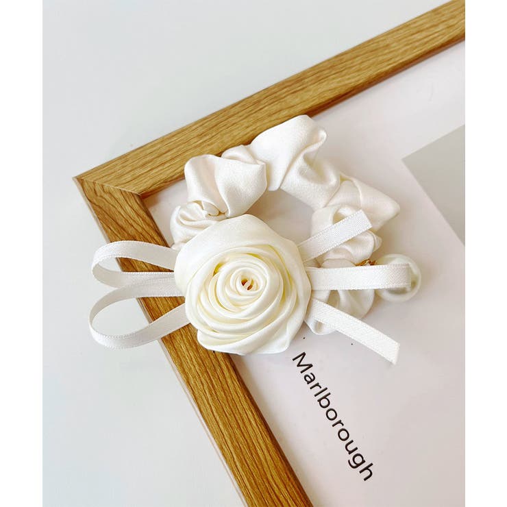 アイボリー | サテンシュシュ ヘアゴム ローズ | SUNSHINE CLOSET