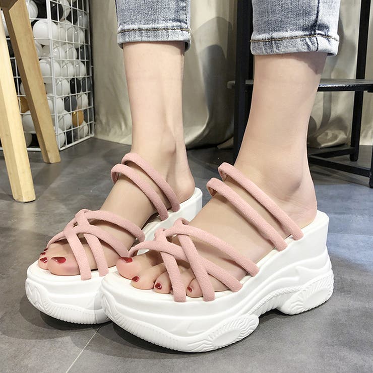 ピンク