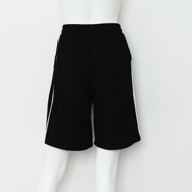 ESSENTIALS ブラック ショートパンツ M - メルカリ