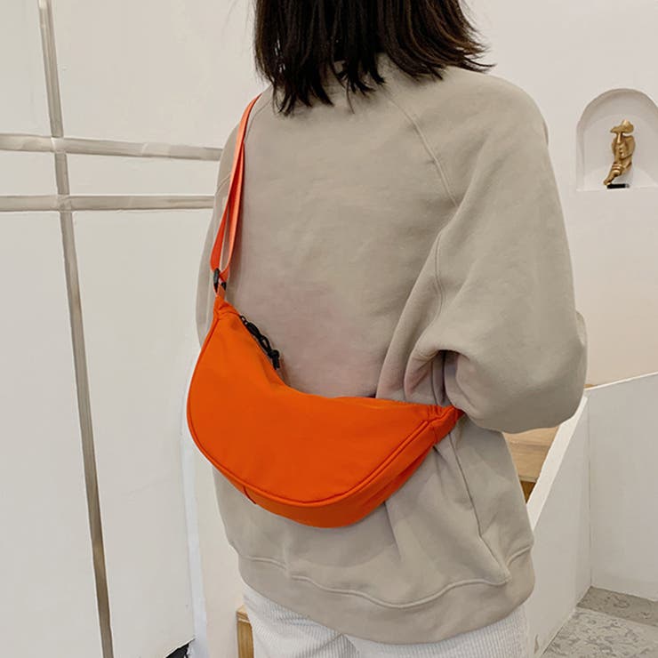 ハーフムーンショルダーバッグボディバッグ[品番:II000010345 ハーフムーンショルダーバッグボディバッグ[品番:II000010345