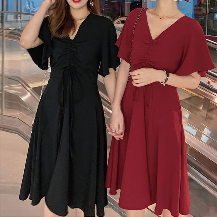 新品、未使用】lachicbaton胸元ギャザーワンピース 胸元ギャザー