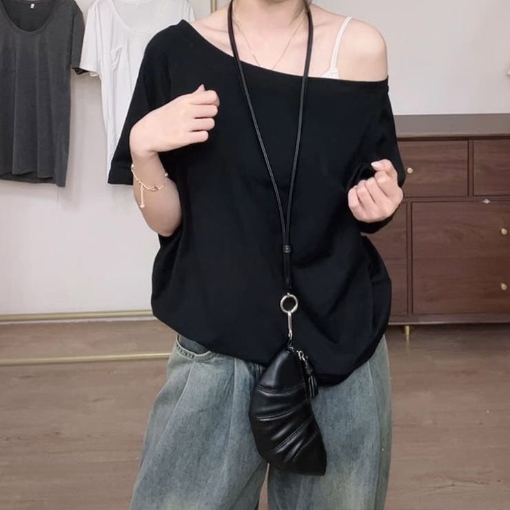 thenewyouthpark オフショルトップス 3color ／ カップ付 】フロントジップクロスストラップ