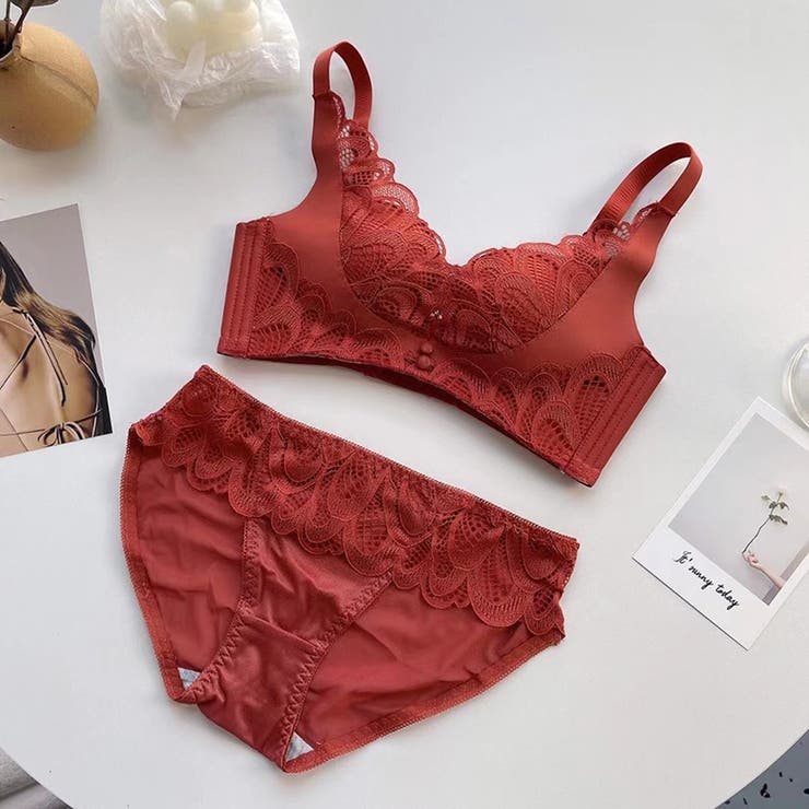 Amazon | [LZZOO] ノンワイヤー ブラジャーショーツ 上下 2点