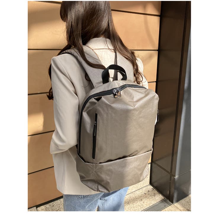 光沢ナイロン A4サイズ対応 ユニセックスデザインリュック | UNITED BASE | 詳細画像5 