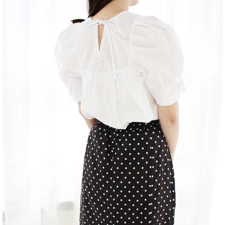 ホワイト | バックギャザーリボンパフショルダートップス | MODE ROBE