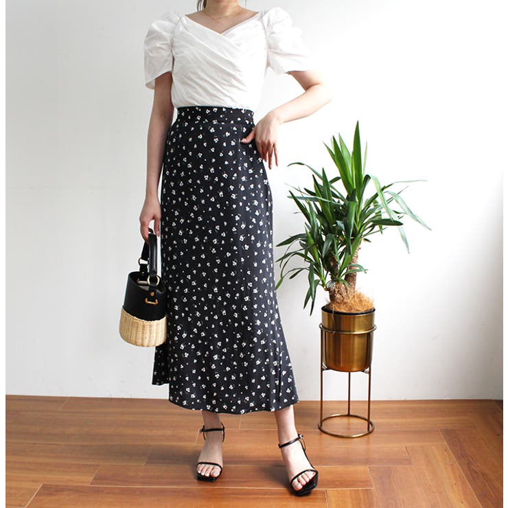 小花柄スカート[品番：MDRW0004407]｜MODE ROBE（モードローブ