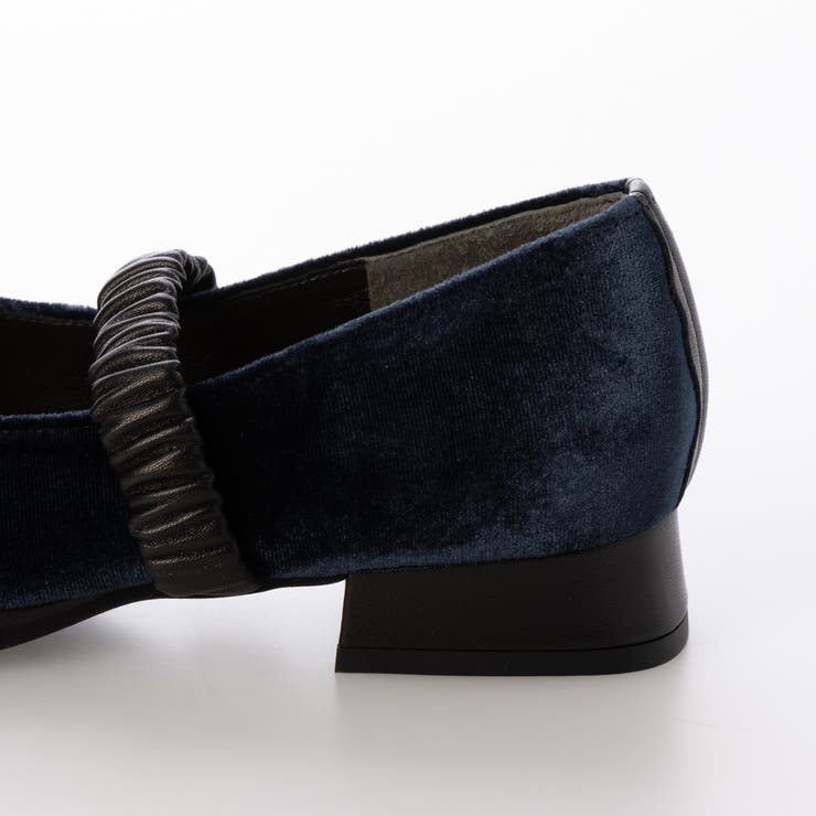 Vカットシャーリングストラップフラットシューズ | Mode et Jacomo×ing | 詳細画像10 