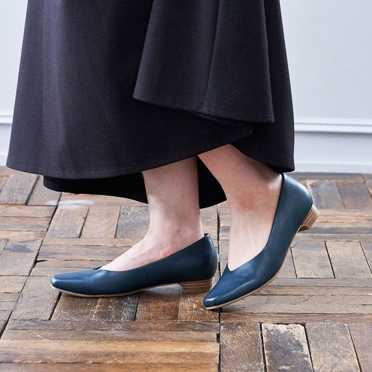 スクエアトゥVカットパンプス | Mode et Jacomo×ing | 詳細画像1 