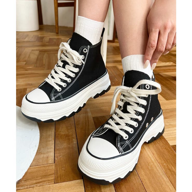 ブラック | ボリューム厚底ハイカットスニーカー | moment+