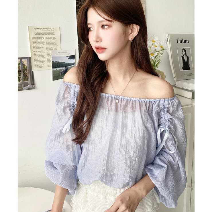 ショルダーシャーリングリボンオフショルブラウス | moment+ | 詳細画像17 