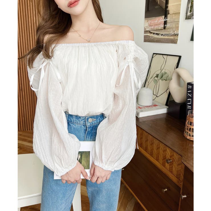 ショルダーシャーリングリボンオフショルブラウス | moment+ | 詳細画像3 