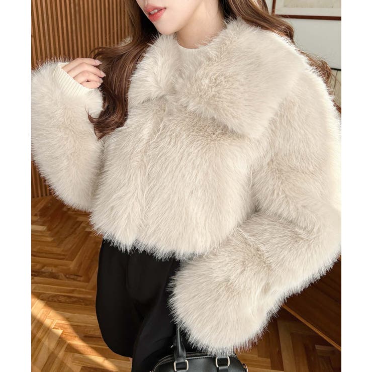 ショート丈ビッグカラーフェイクファーブルゾン | moment+ | 詳細画像16 