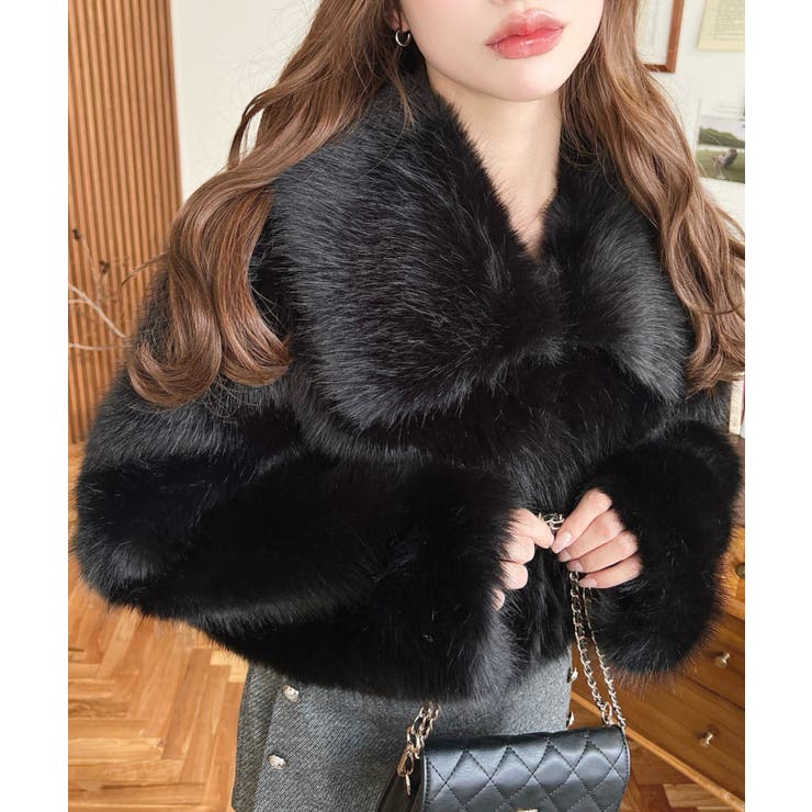 ショート丈ビッグカラーフェイクファーブルゾン | moment+ | 詳細画像5 