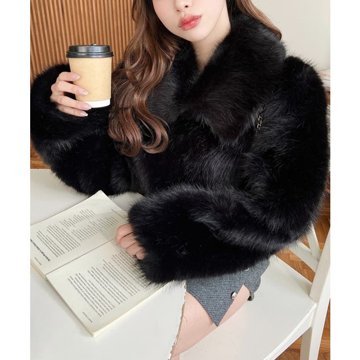 ショート丈ビッグカラーフェイクファーブルゾン | moment+ | 詳細画像8 