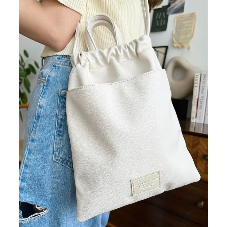 アイボリー | フェイクレザー2WAY巾着ショルダーバッグ | moment+