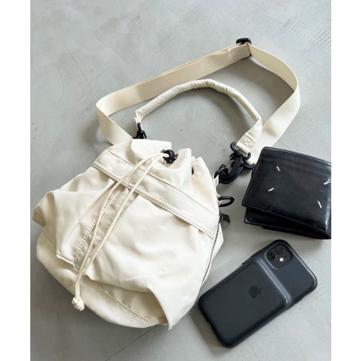 マルチポケット巾着ミリタリーバッグ | moment+ | 詳細画像2 