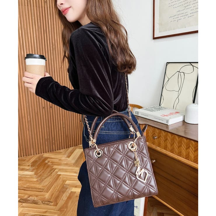 オリジナルチャーム付き2WAYキルティングバッグ[品番：ERMW0000024