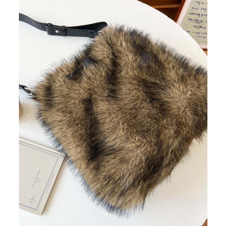 ベルトショルダーアニマルフェイクファーバッグ | moment+ | 詳細画像6 