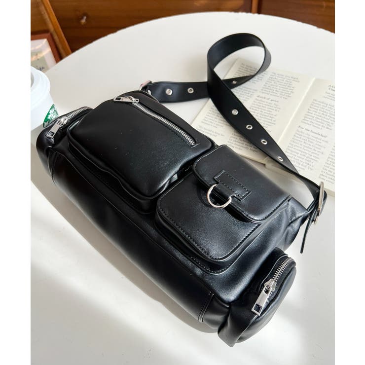 ベルトショルダーマルチポケットハンドバッグ | moment+ | 詳細画像2 