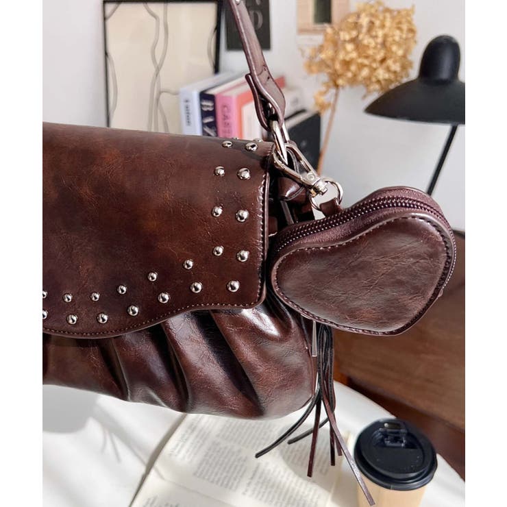 ハートチャーム付きギャザーデザインスタッズバッグ | moment+ | 詳細画像25 