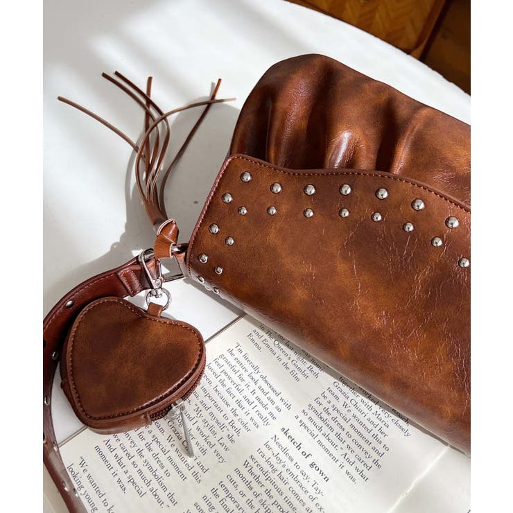 ハートチャーム付きギャザーデザインスタッズバッグ | moment+ | 詳細画像28 