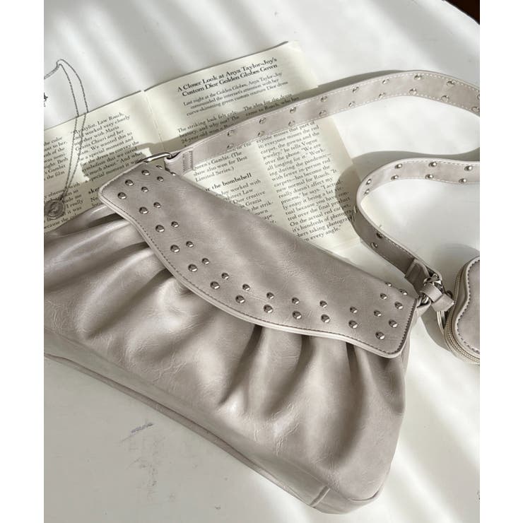 グレー | ハートチャーム付きギャザーデザインスタッズバッグ | moment+