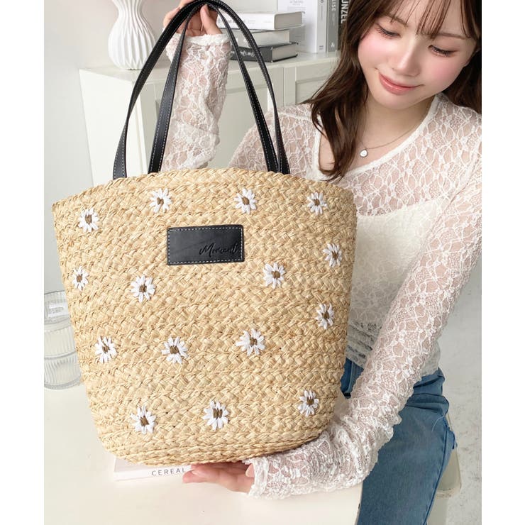 hana♡です！ロエベ　かごバッグ スタッドフラワー 付き LOEWE かごバッグ ロエベ×となりのトトロ＋スタッドフラワー