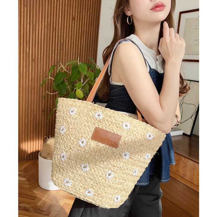 ブラウン かごバッグ Eの刺繍付き フラワー刺繍かごバッグ[品番：ERMW0000022]｜moment+