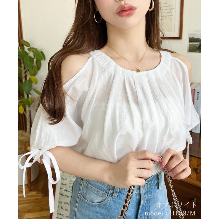 オフホワイト | フロントタック半袖リボン肩開きブラウス | moment+