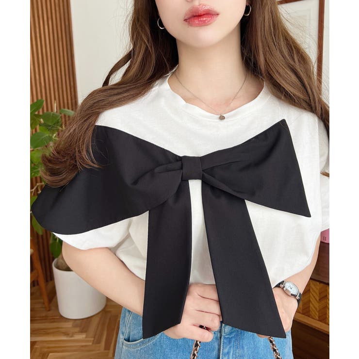 オフホワイト | 綿100%BIGリボンディテールカットソー | moment+