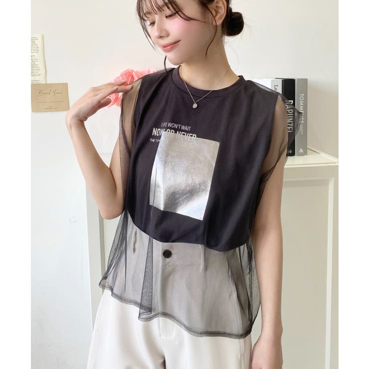 チュールレイヤードノースリーブ箔プリントTシャツ[品番：ERMW0000201