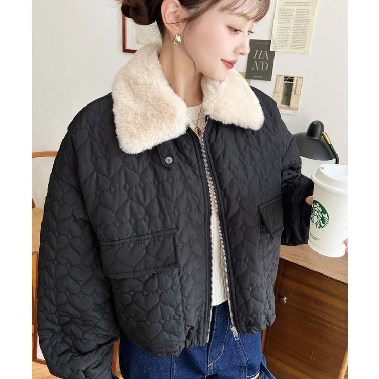 ファー付き黒ジャケット ハートボタン ハートボタンエコファーブルゾン[品番：PNYW0003786]｜PUNYUS