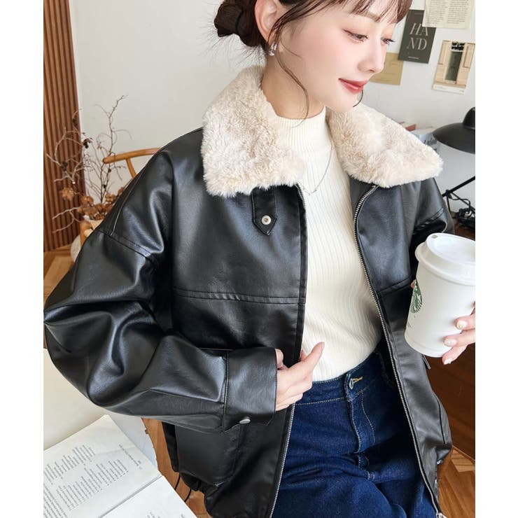 ブラック | ファーティペット付きフェイクレザーブルゾン | moment+