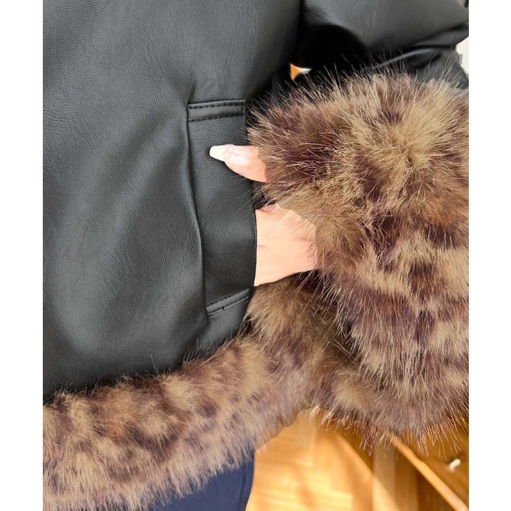 フェイクレザー×フェイクファームートン風裏地キルトフライトジャケット | moment+ | 詳細画像32 