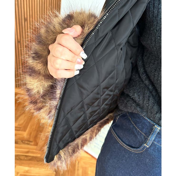 フェイクレザー×フェイクファームートン風裏地キルトフライトジャケット | moment+ | 詳細画像33 