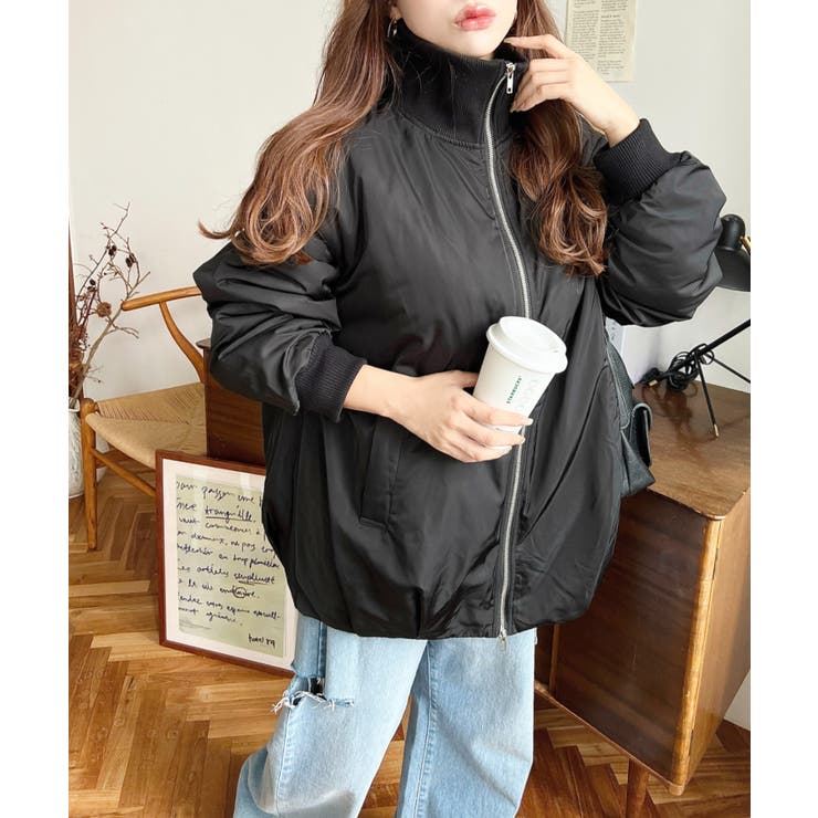 ブラック | 裏地キルティングスタンドリブカラーコクーンブルゾン | moment+