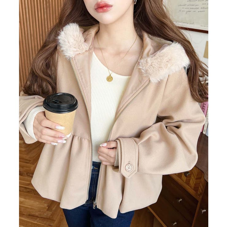 ファーフードペプラムバルーンブルゾン[品番：ERMW0004241]｜moment+