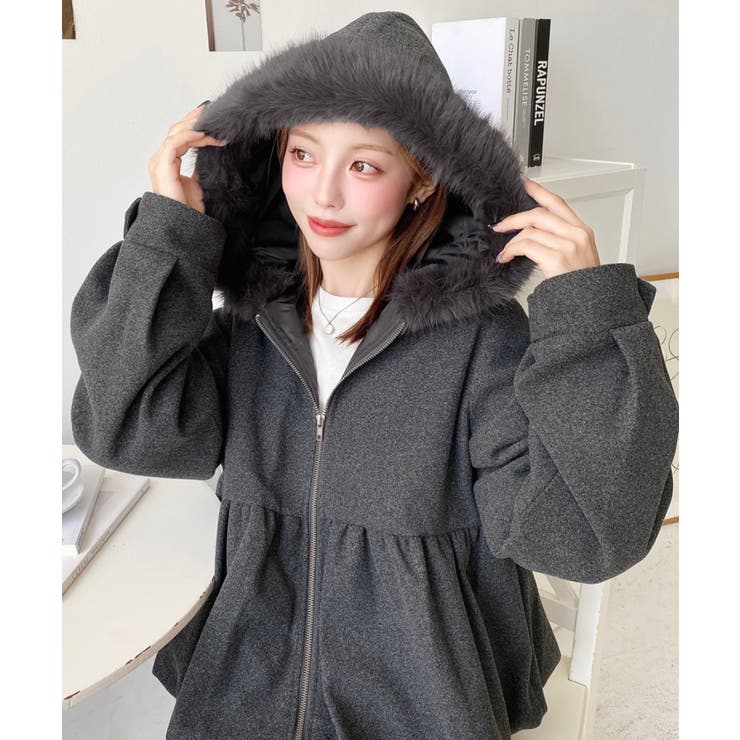 美品 バルマン 中綿ジャケット ブラック フード ファー B刺繍 裏地総柄