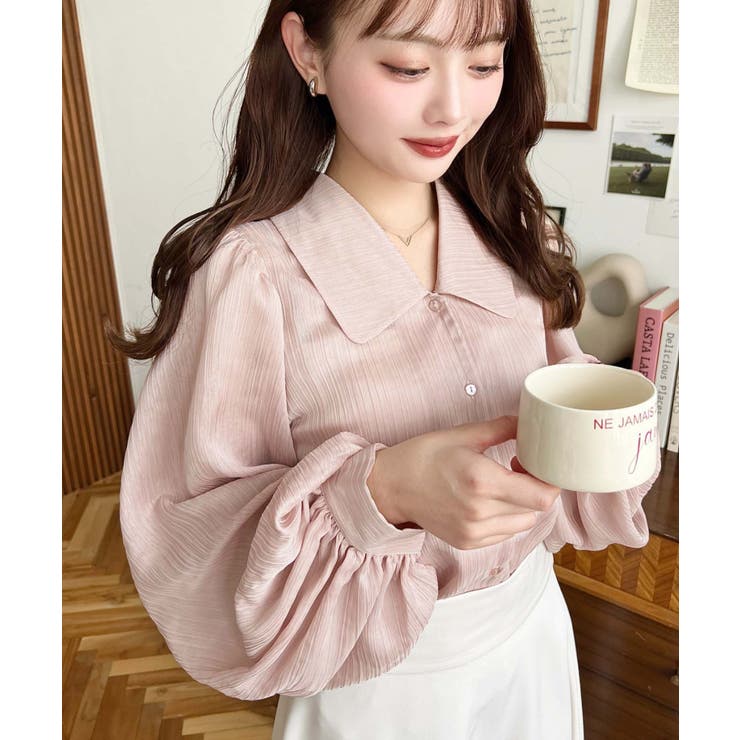 ピンク | シアーランダムプリーツレトロカラーボリュームスリーブブラウス | moment+
