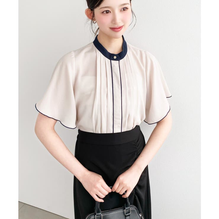 ライトベージュ | フロントタックバイカラーラッフルスリーブ半袖ブラウス シフォンジョーゼット | moment+